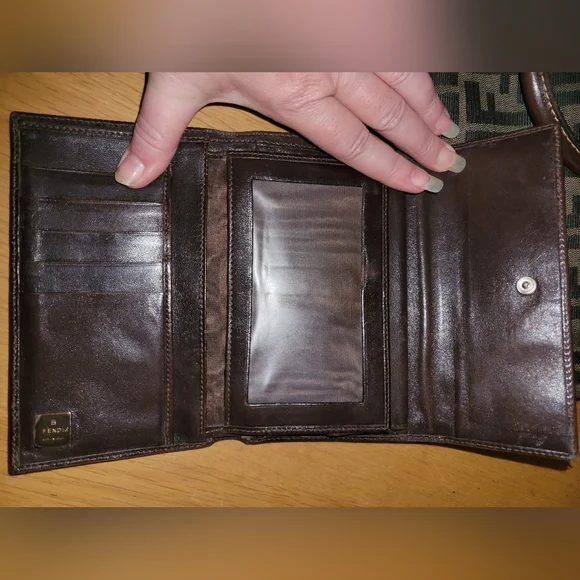 FENDI Zucca Wallet - Picture 4 of 7